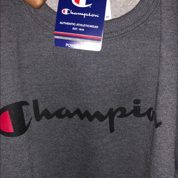 NEVER WORN Champion crewneck - Picture 2 of 4